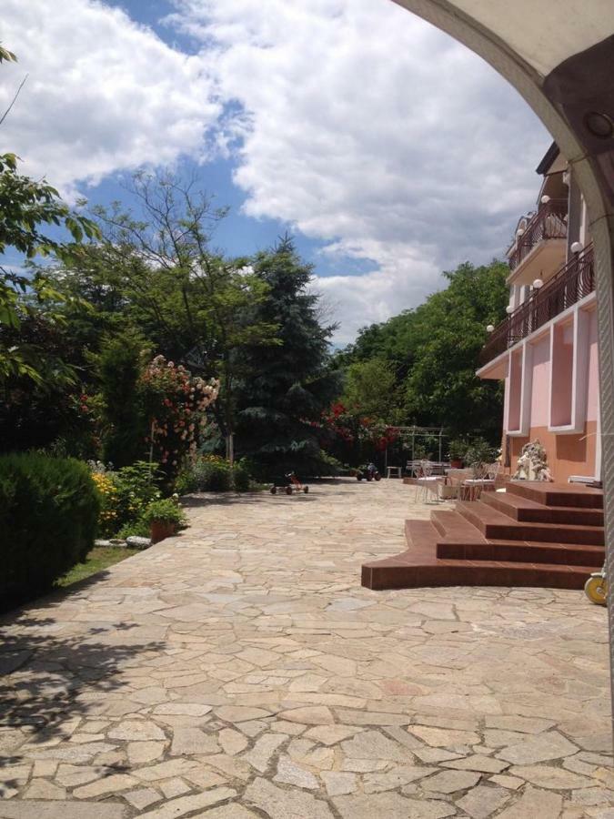 Отель Secret Garden House Варна Экстерьер фото